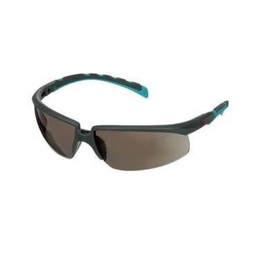 3M™ Solus™ 2000 Ochranné brýle s povrchovou úpravou Scotchgard™ Anti-Fog (K&N), šedý zorník